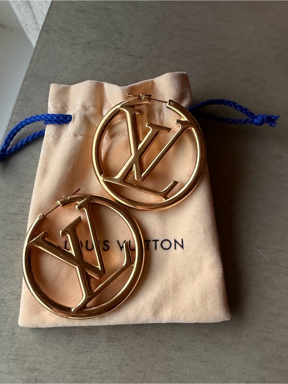Louis Vuitton Louise Hoop GM Earrings - Picture 6 of 7